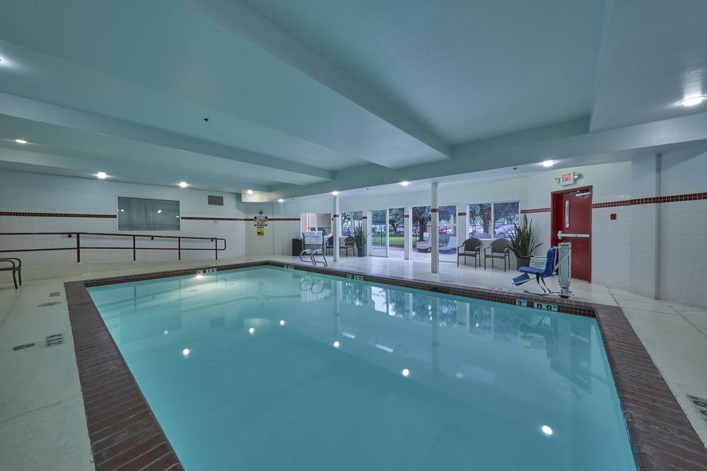 La Quinta Inn & Suites By Wyndham Springfield Eksteriør bilde