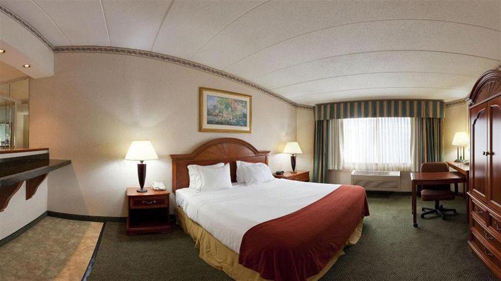 La Quinta Inn & Suites By Wyndham Springfield Eksteriør bilde