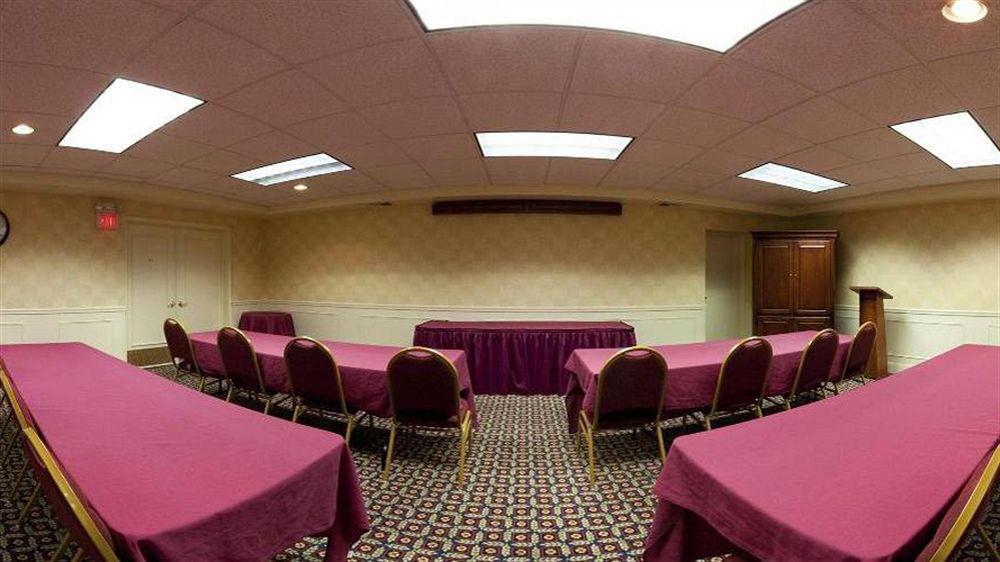 La Quinta Inn & Suites By Wyndham Springfield Eksteriør bilde