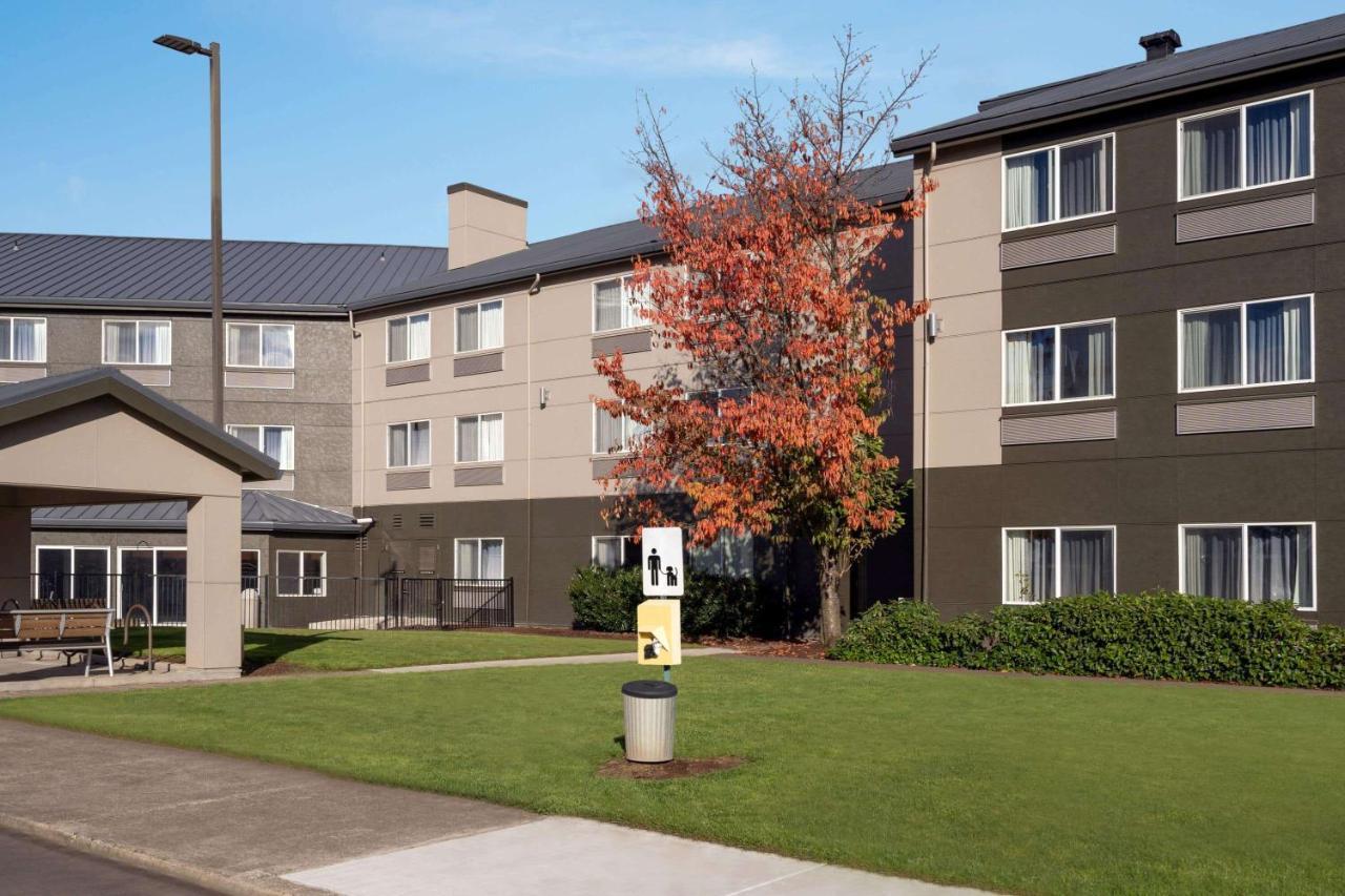 La Quinta Inn & Suites By Wyndham Springfield Eksteriør bilde