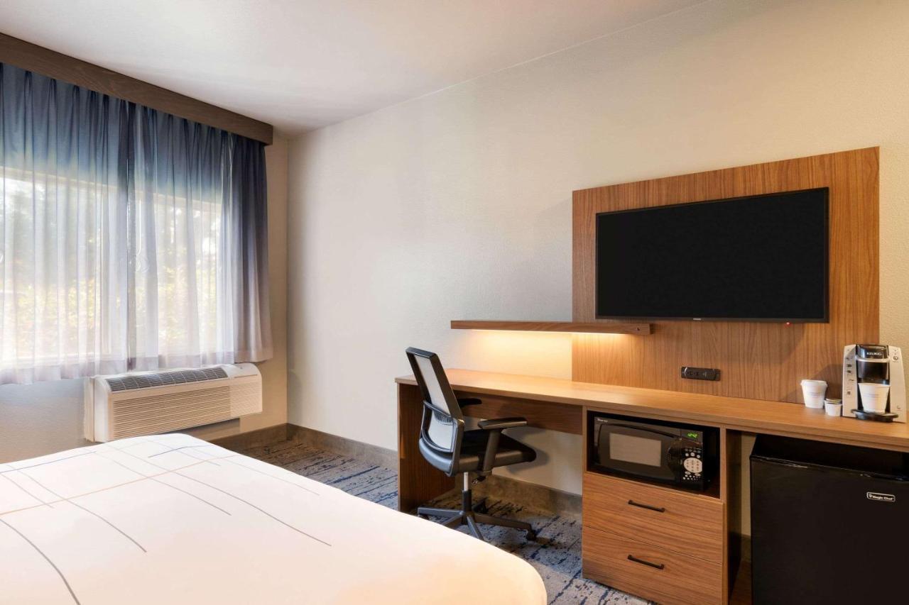 La Quinta Inn & Suites By Wyndham Springfield Eksteriør bilde