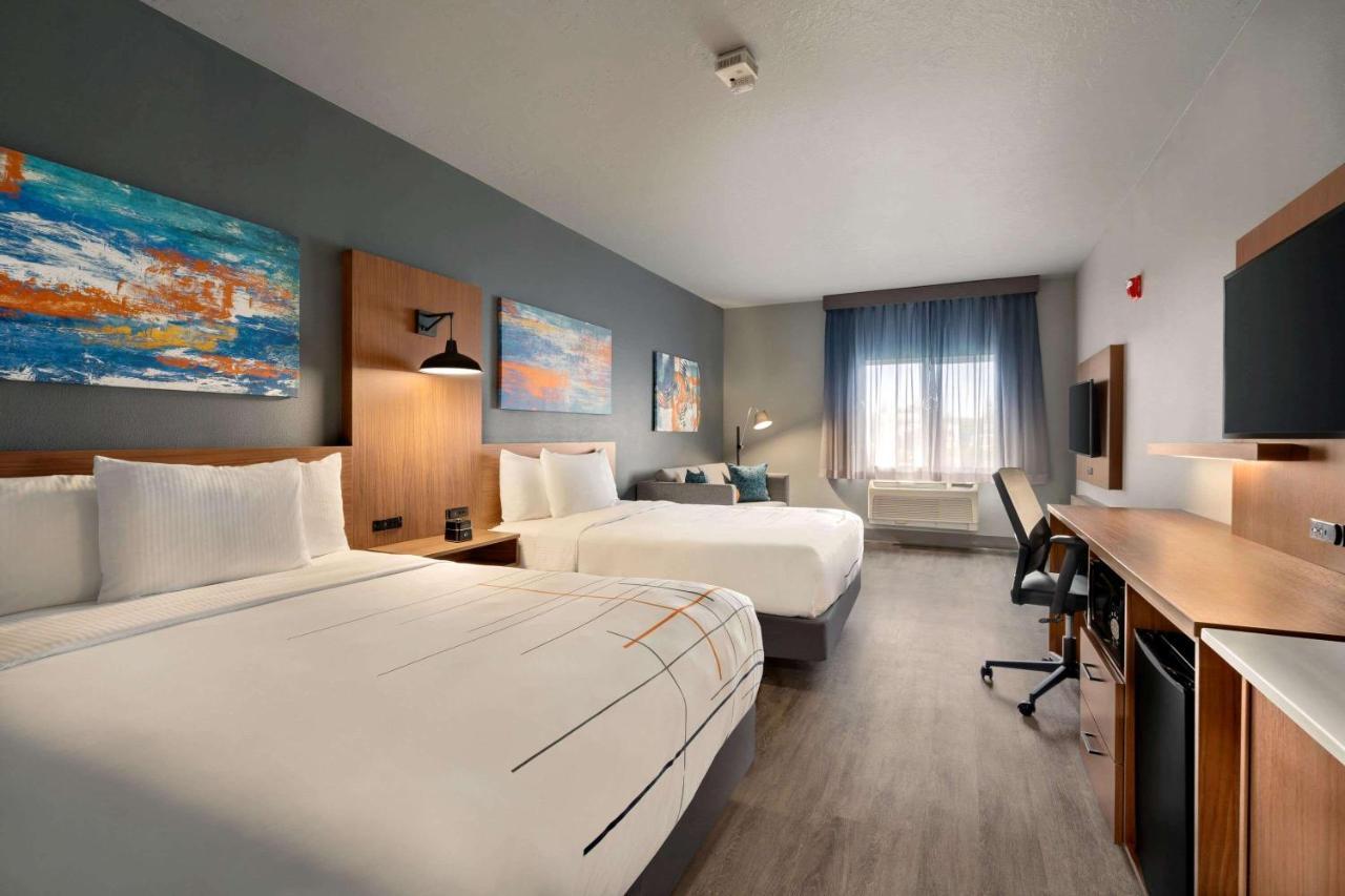 La Quinta Inn & Suites By Wyndham Springfield Eksteriør bilde