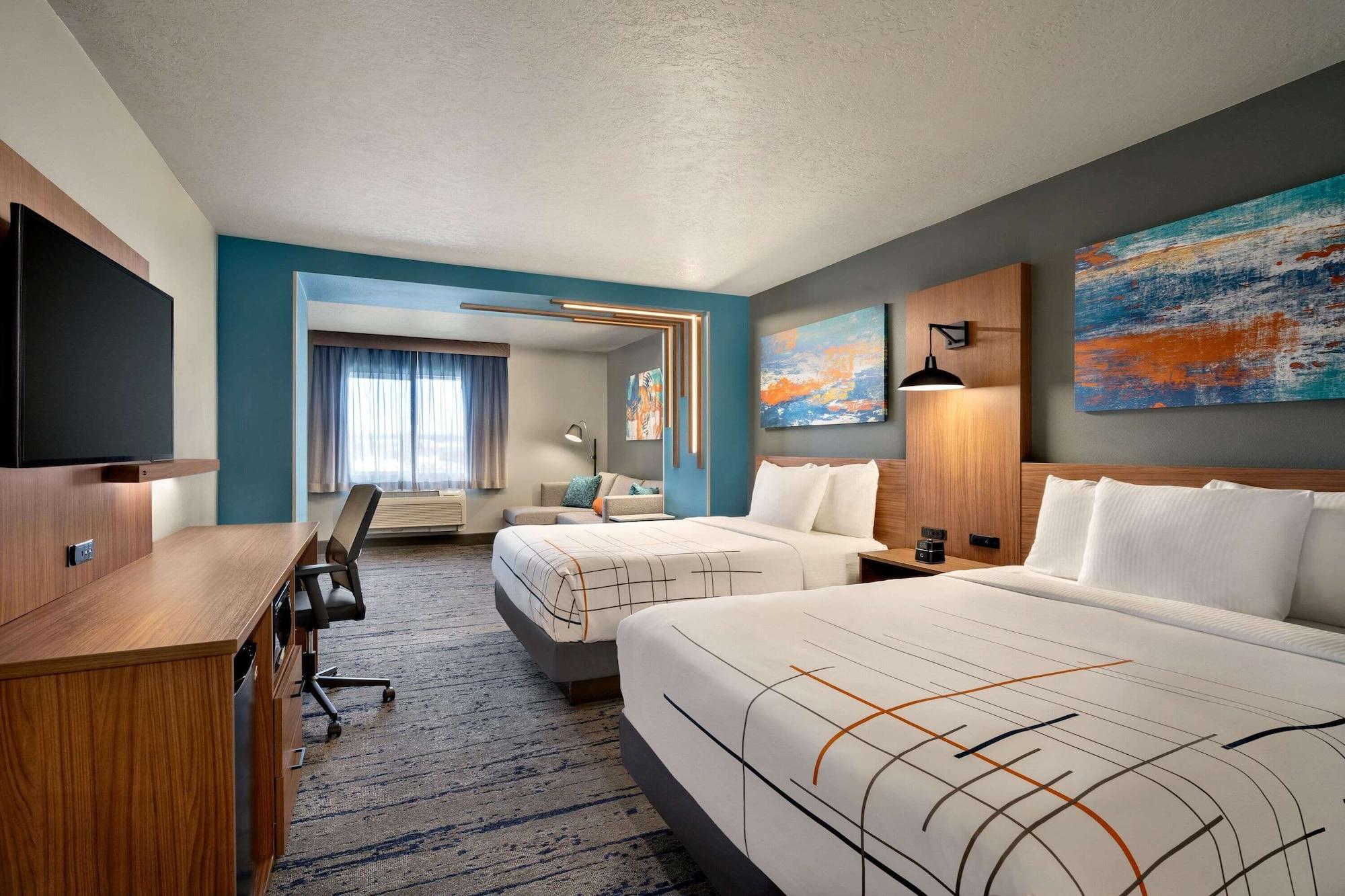 La Quinta Inn & Suites By Wyndham Springfield Eksteriør bilde