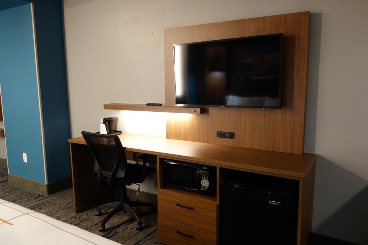 La Quinta Inn & Suites By Wyndham Springfield Eksteriør bilde