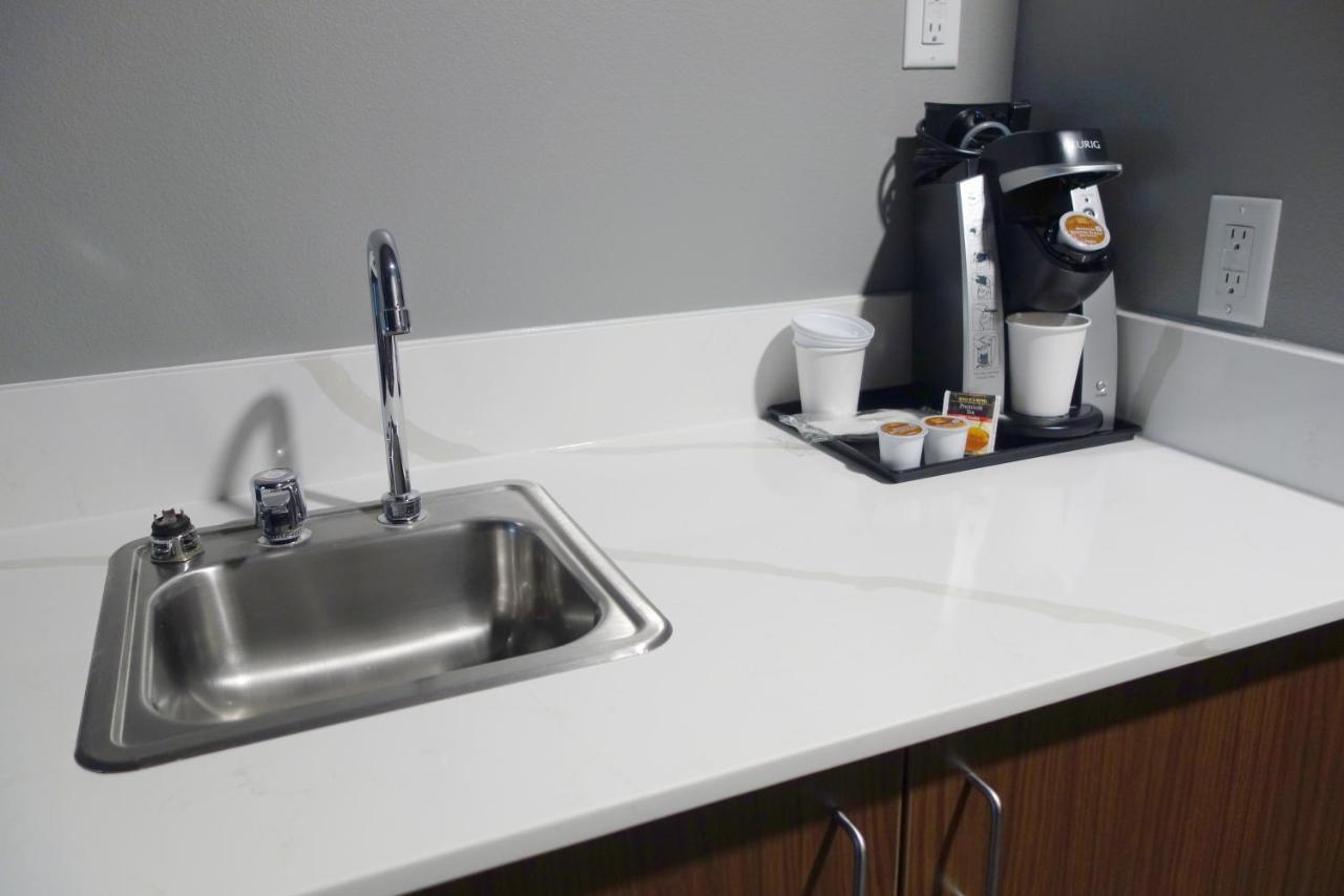 La Quinta Inn & Suites By Wyndham Springfield Eksteriør bilde
